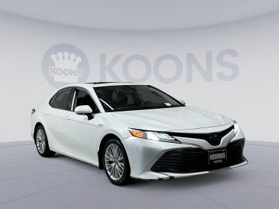 2020 Toyota Camry Hybrid XLE
