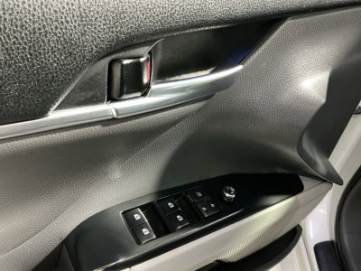 2020 Toyota Camry Hybrid XLE