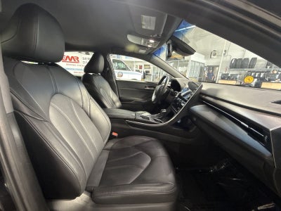 2022 Toyota Avalon XLE
