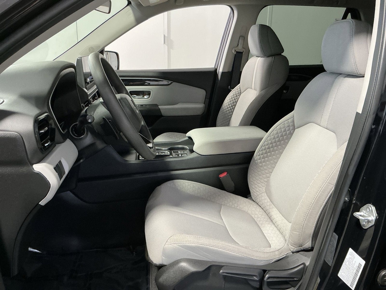 2023 Honda Pilot LX