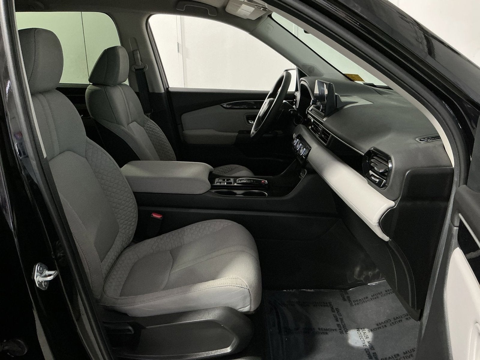 2023 Honda Pilot LX
