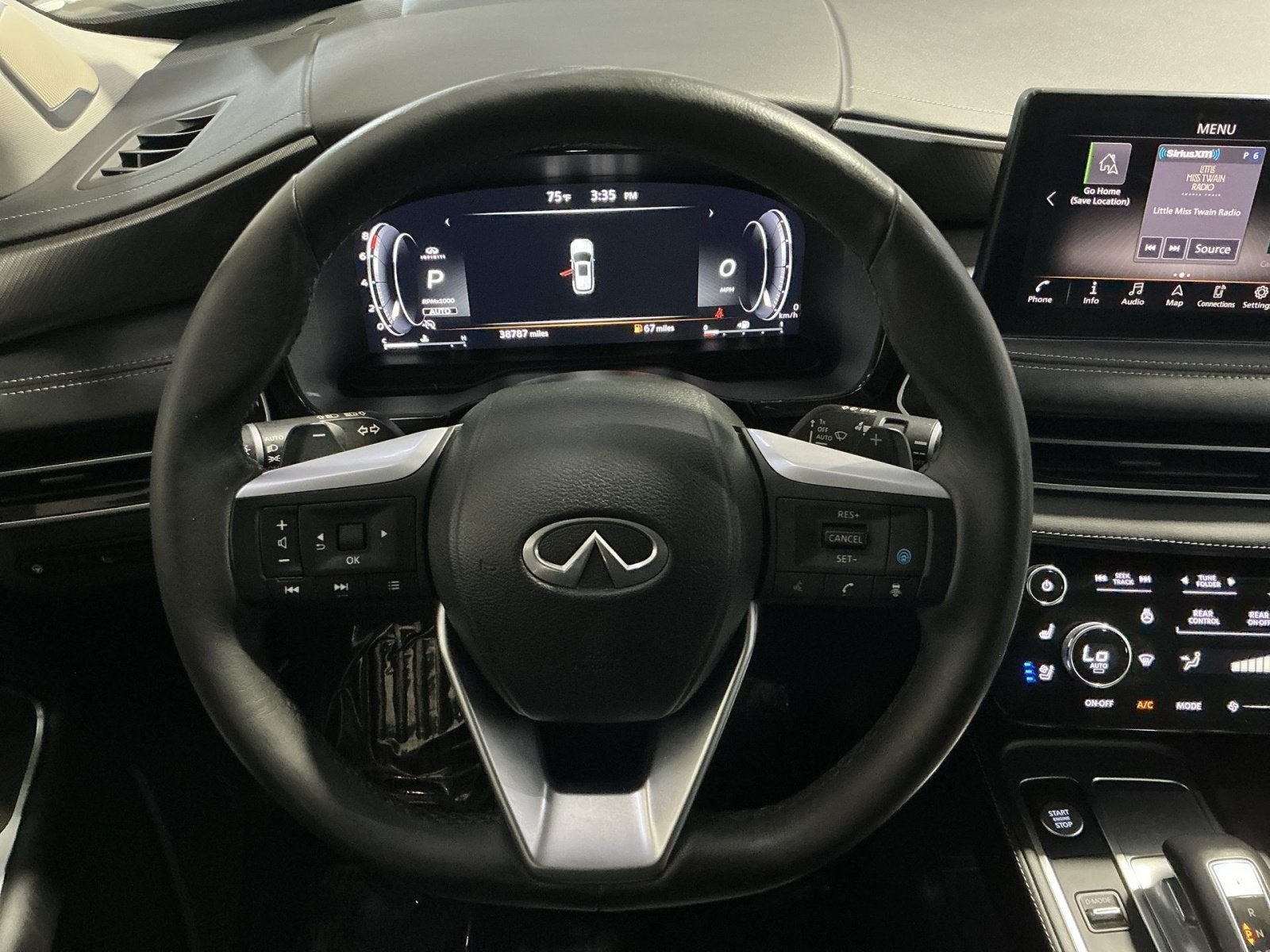 2023 INFINITI QX60 LUXE