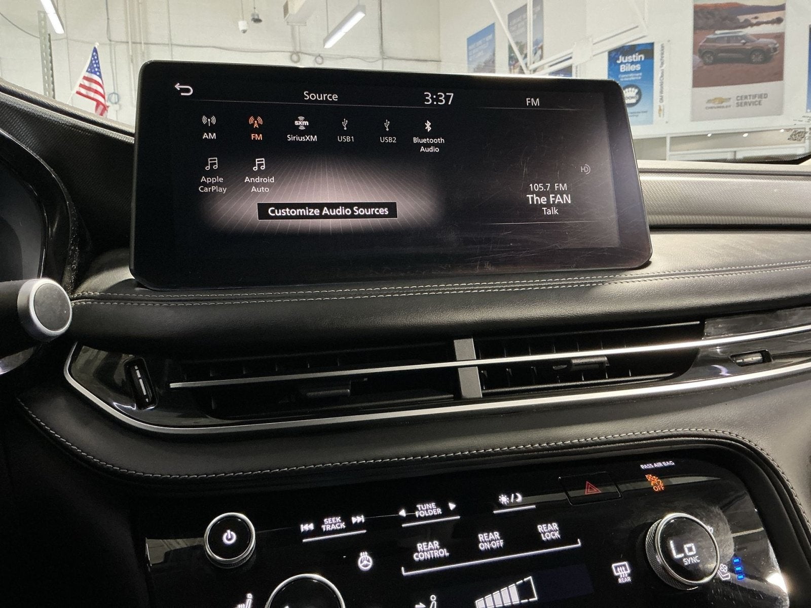 2023 INFINITI QX60 LUXE