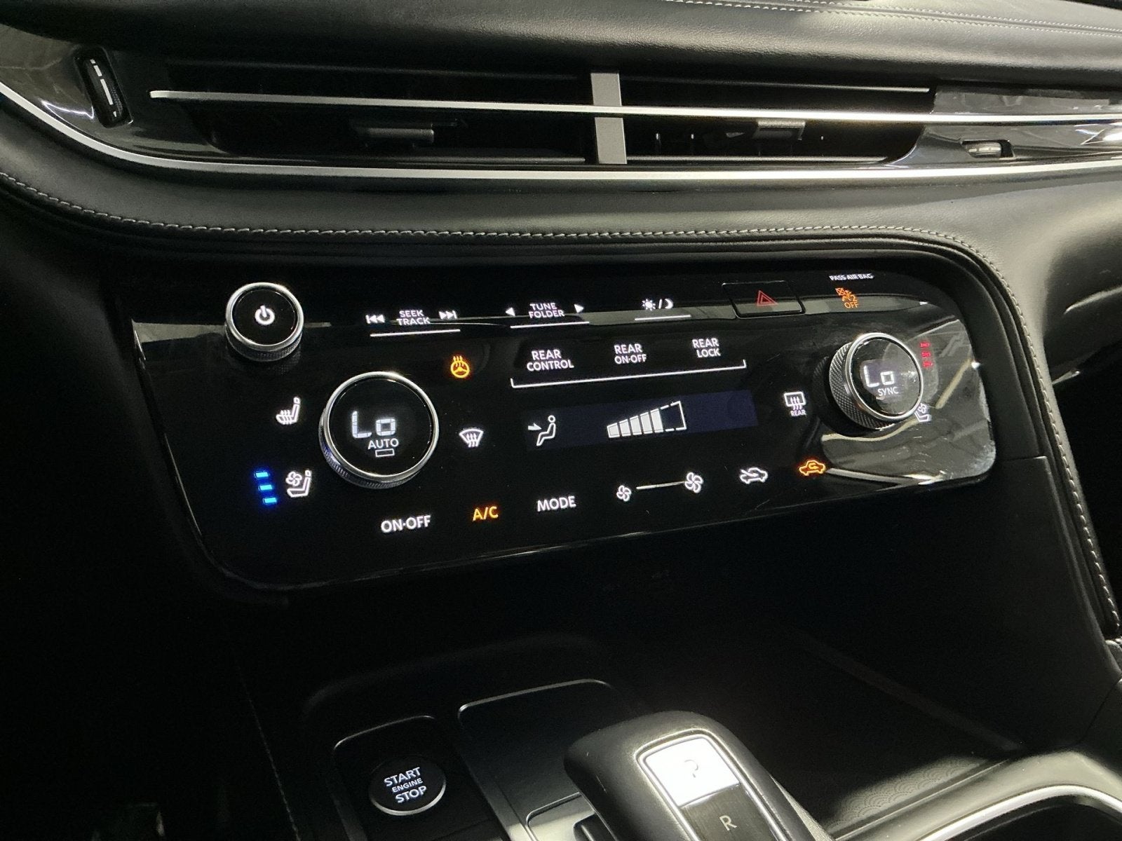 2023 INFINITI QX60 LUXE