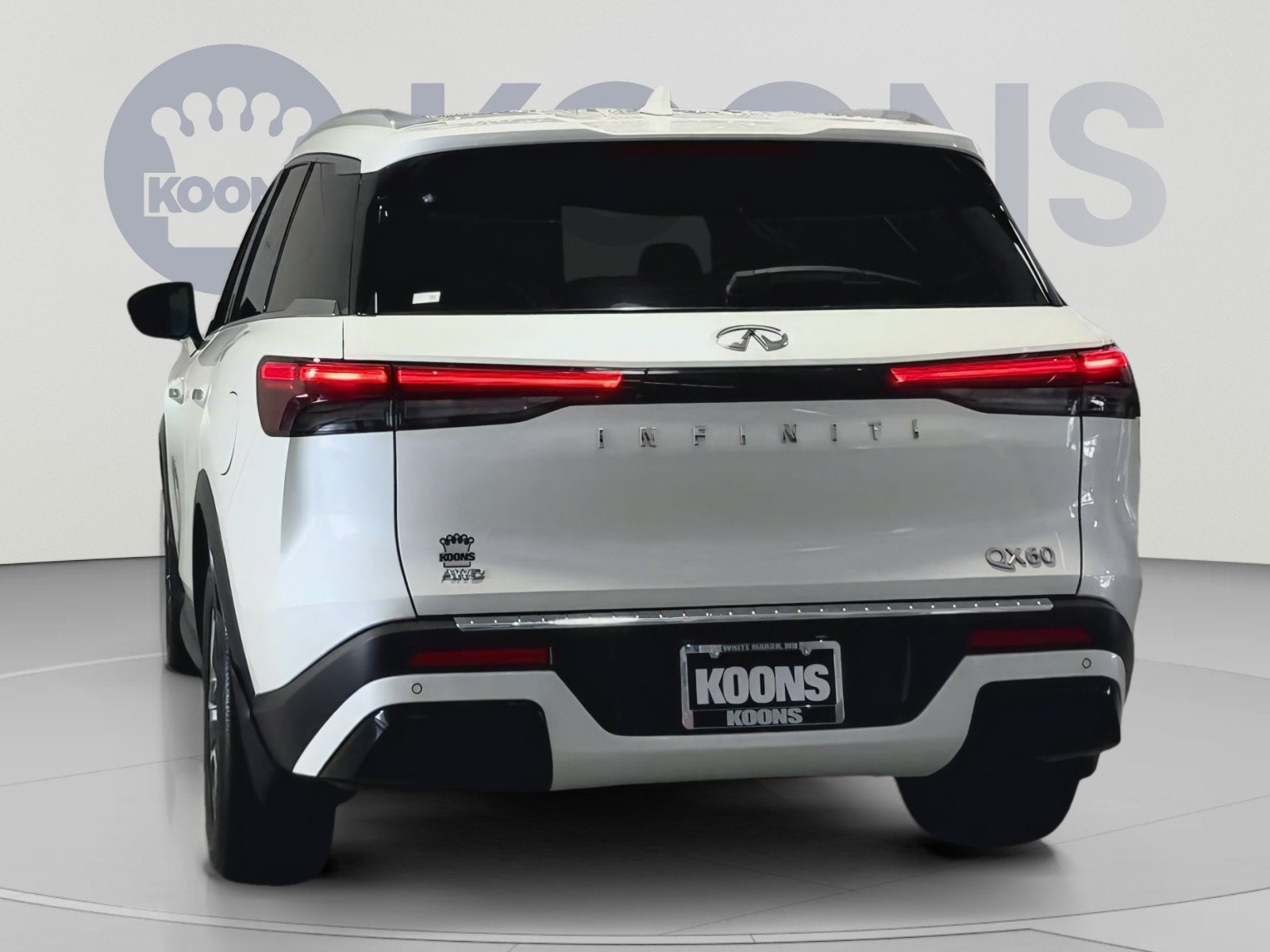 2023 INFINITI QX60 LUXE