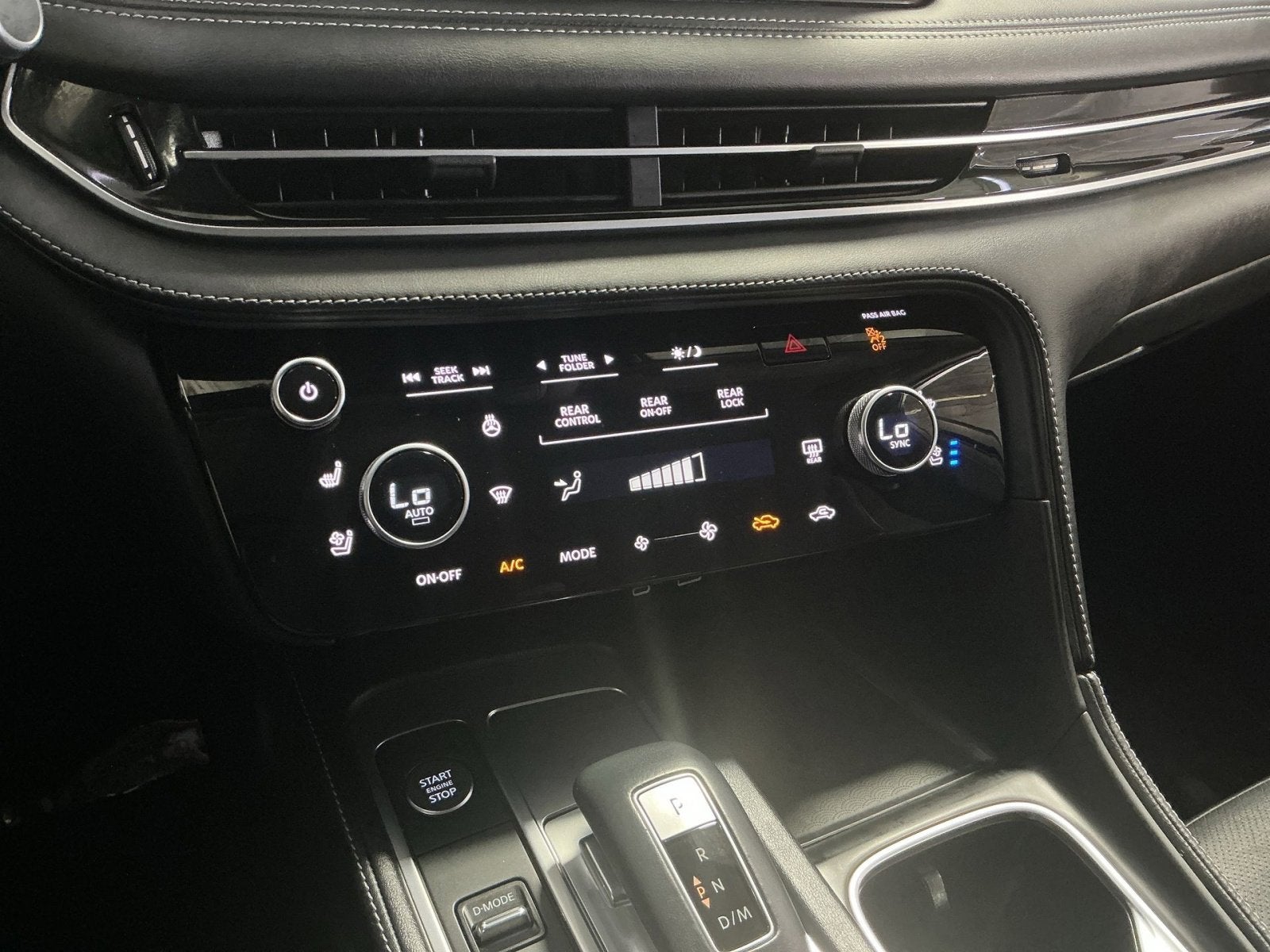 2023 INFINITI QX60 LUXE