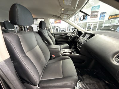 2019 Nissan Pathfinder SV