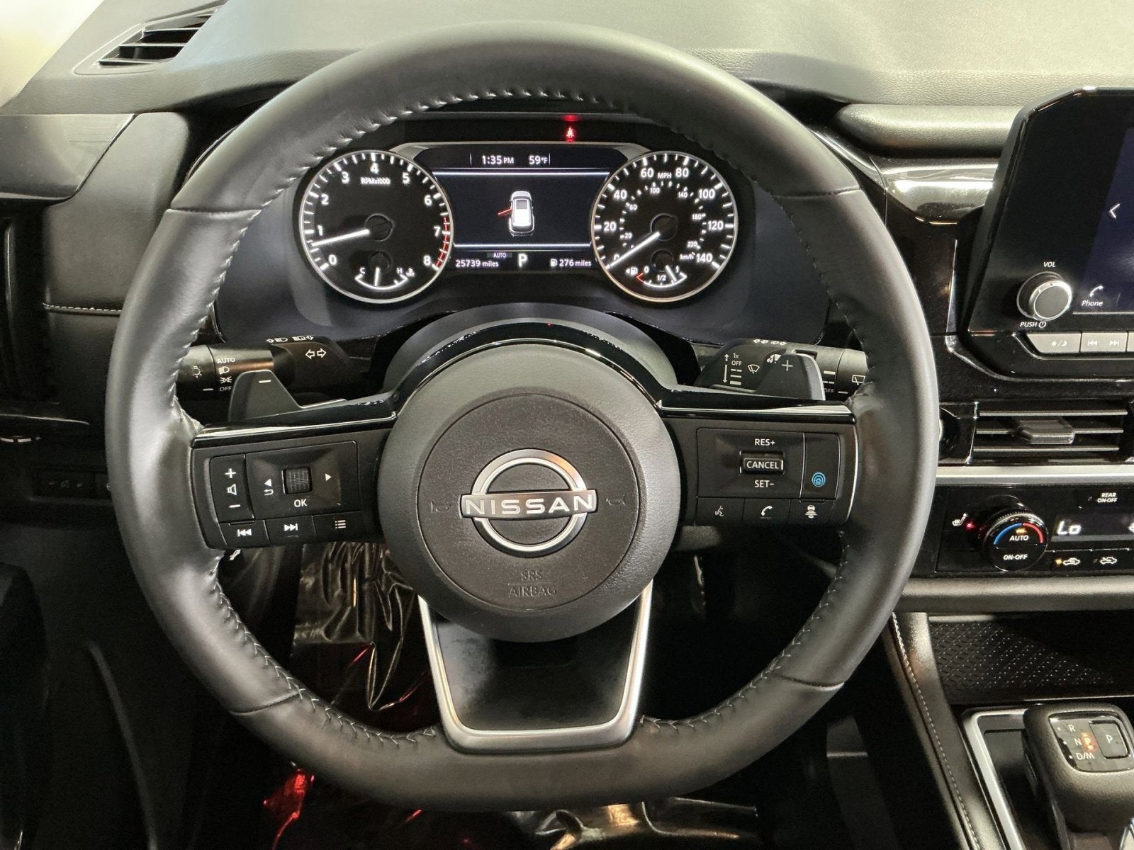 2023 Nissan Pathfinder SV