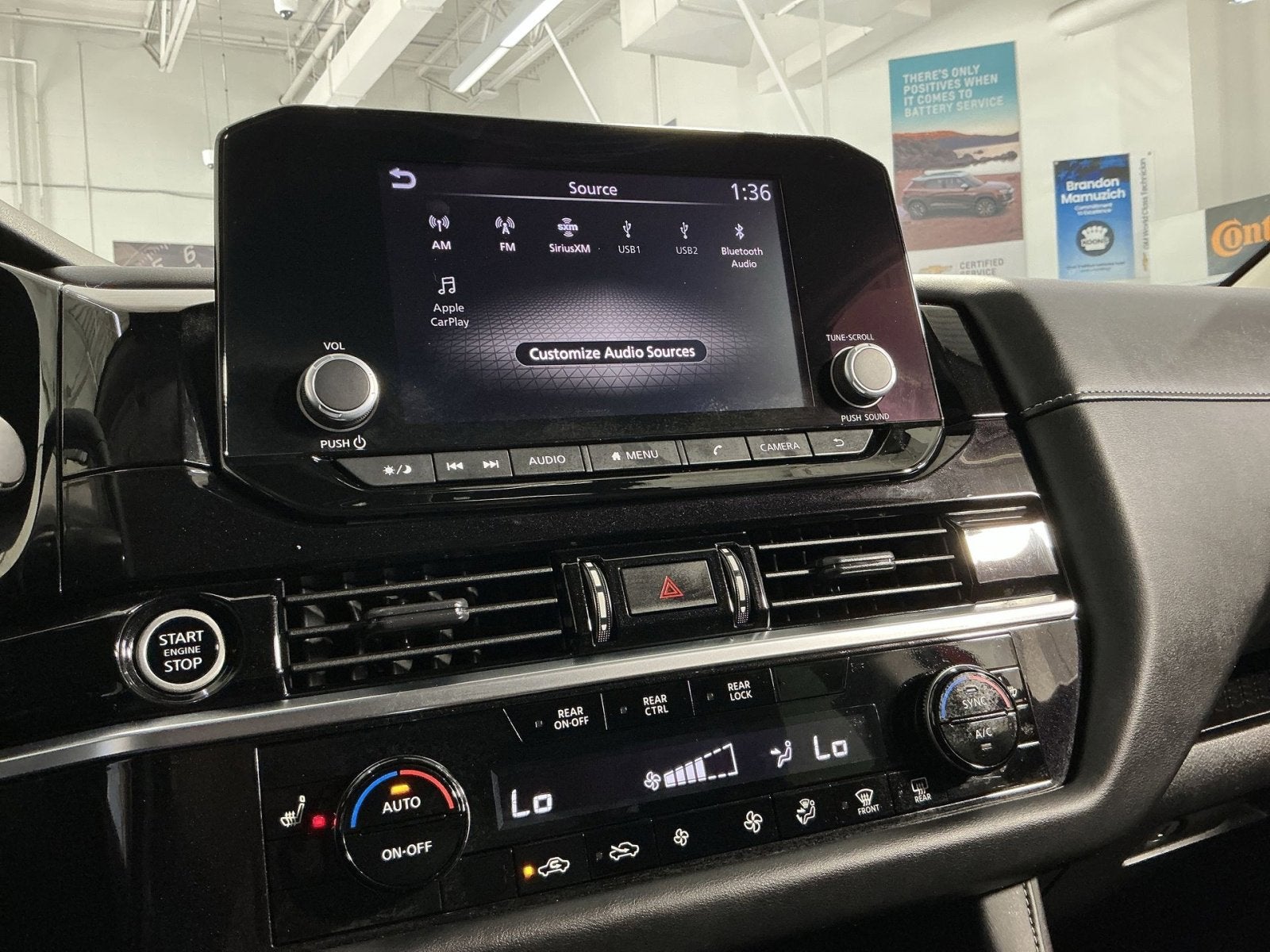 2023 Nissan Pathfinder SV