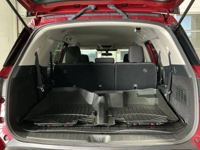 2023 Nissan Pathfinder SV