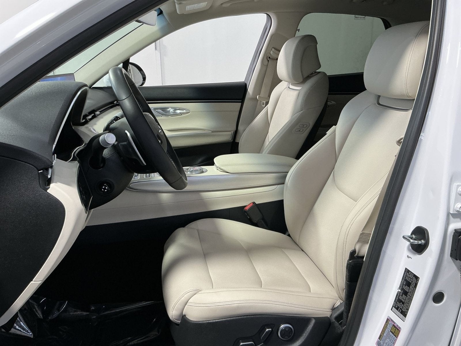2024 Genesis GV70 2.5T