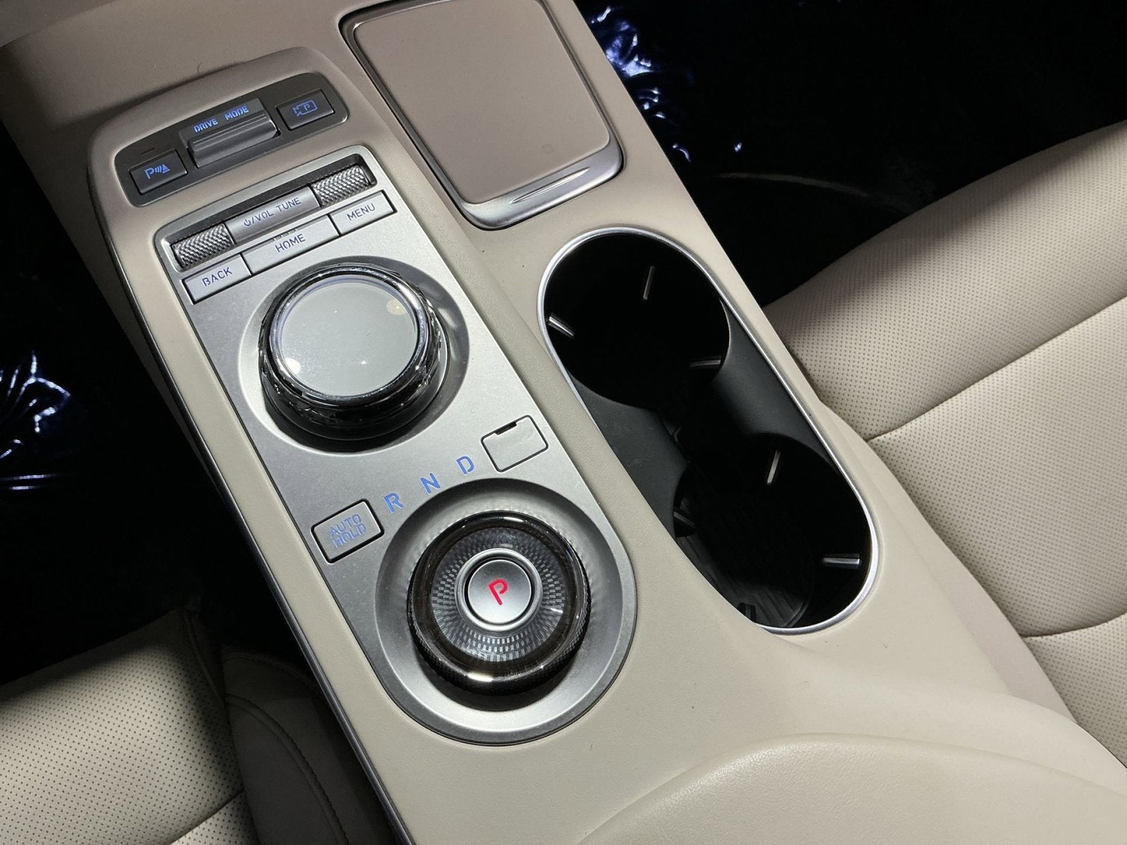 2024 Genesis GV70 2.5T