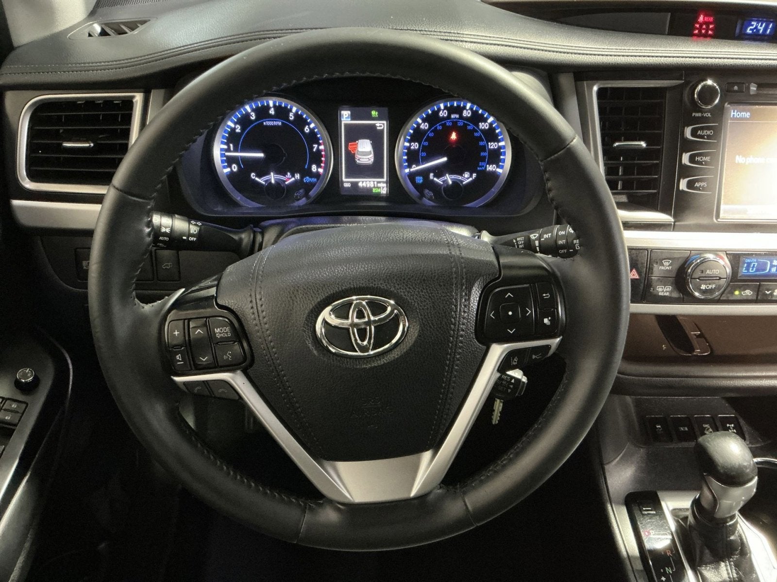 2019 Toyota Highlander LE