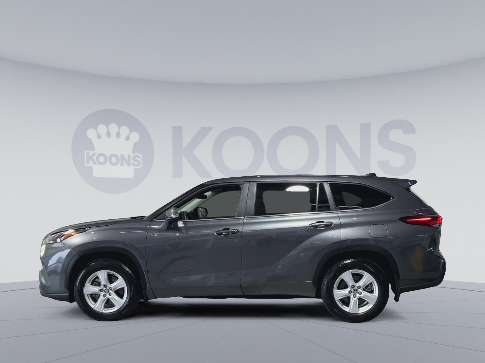 2025 Toyota Highlander LE