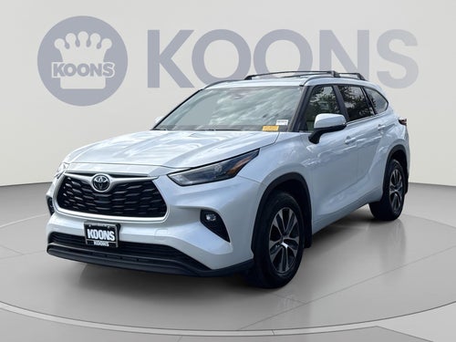 2025 Toyota Highlander LE