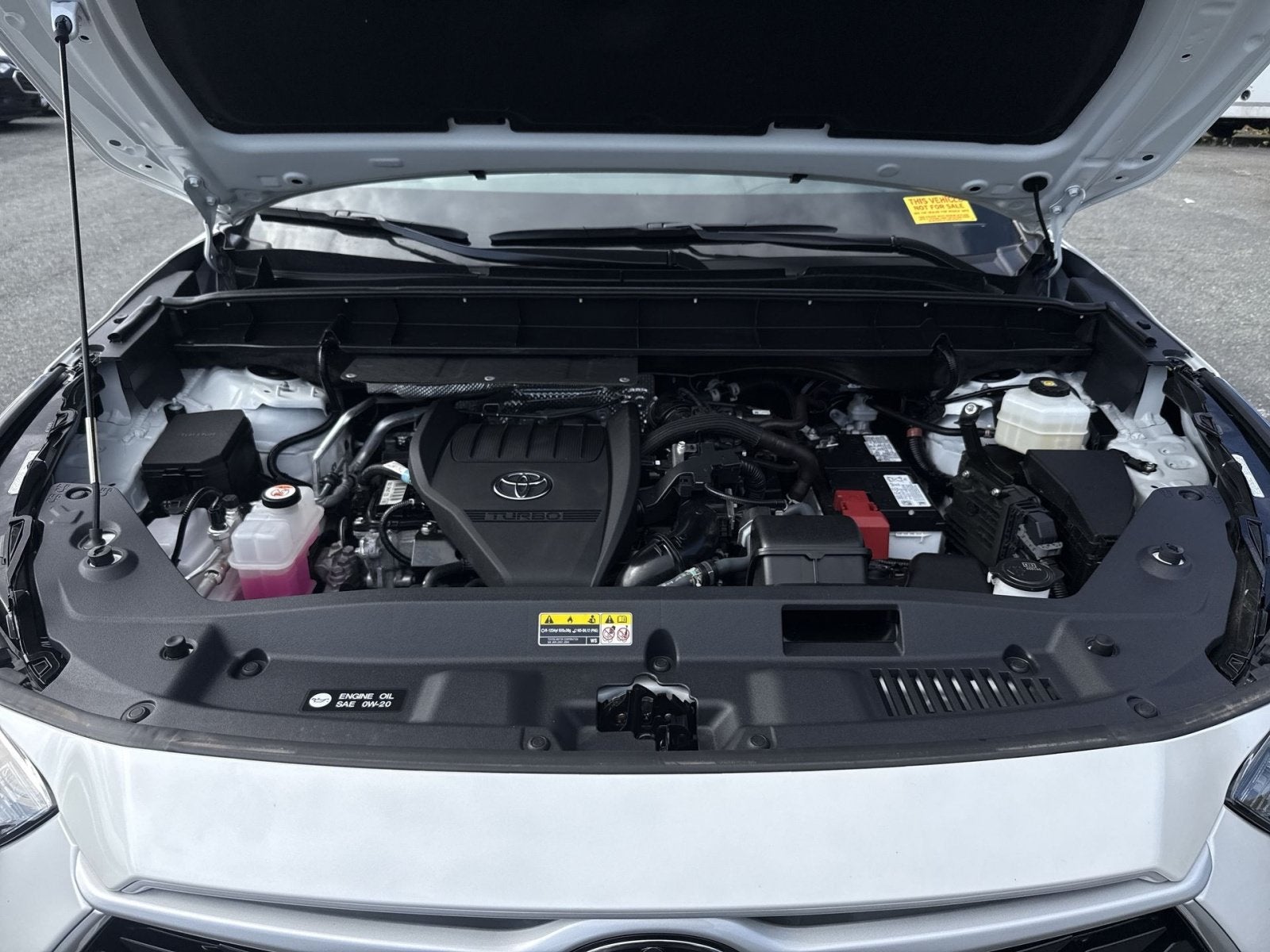 2025 Toyota Highlander LE