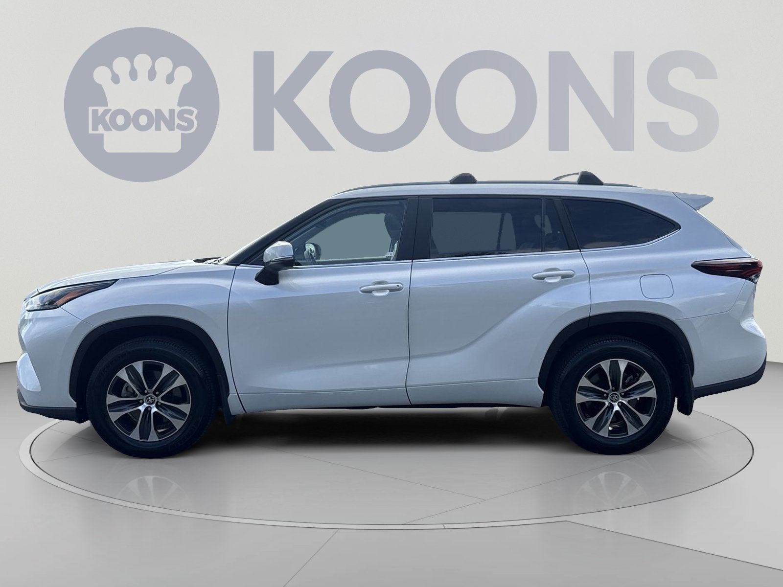 2025 Toyota Highlander LE
