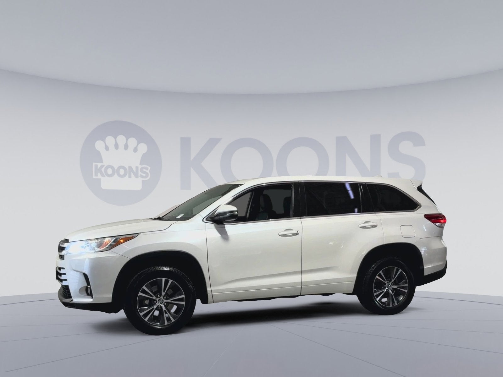 2018 Toyota Highlander LE