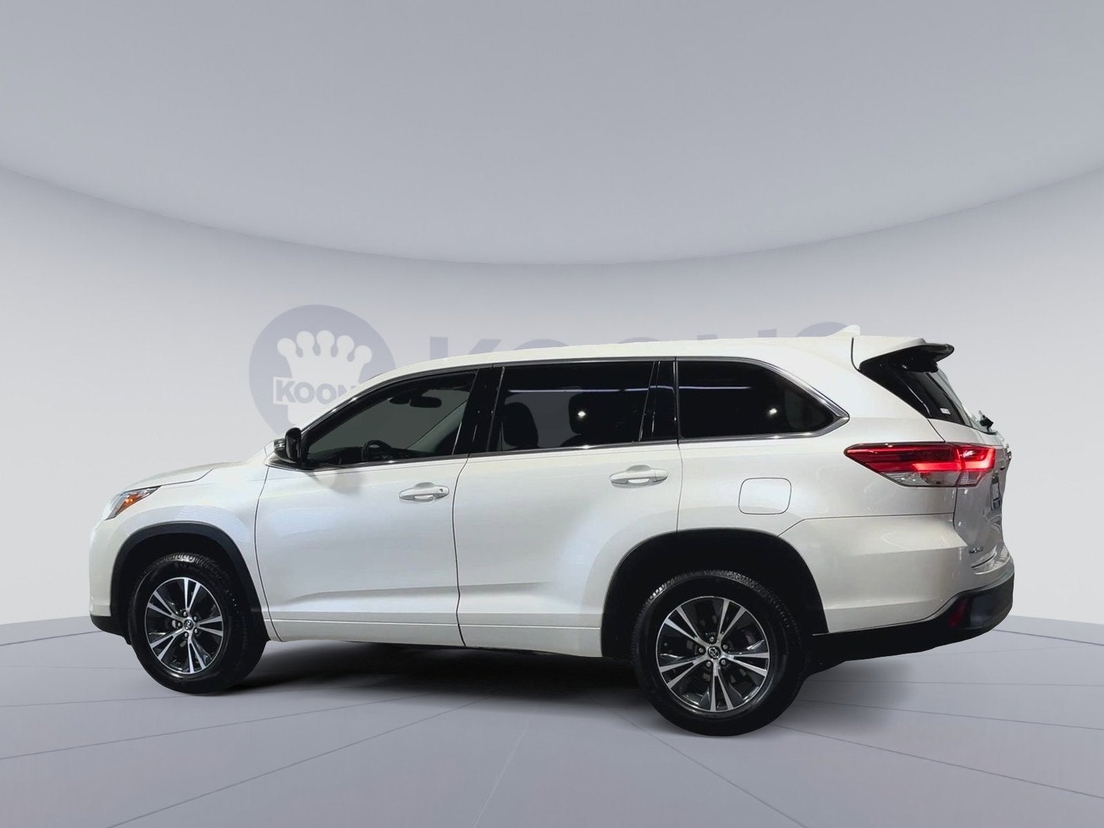 2018 Toyota Highlander LE