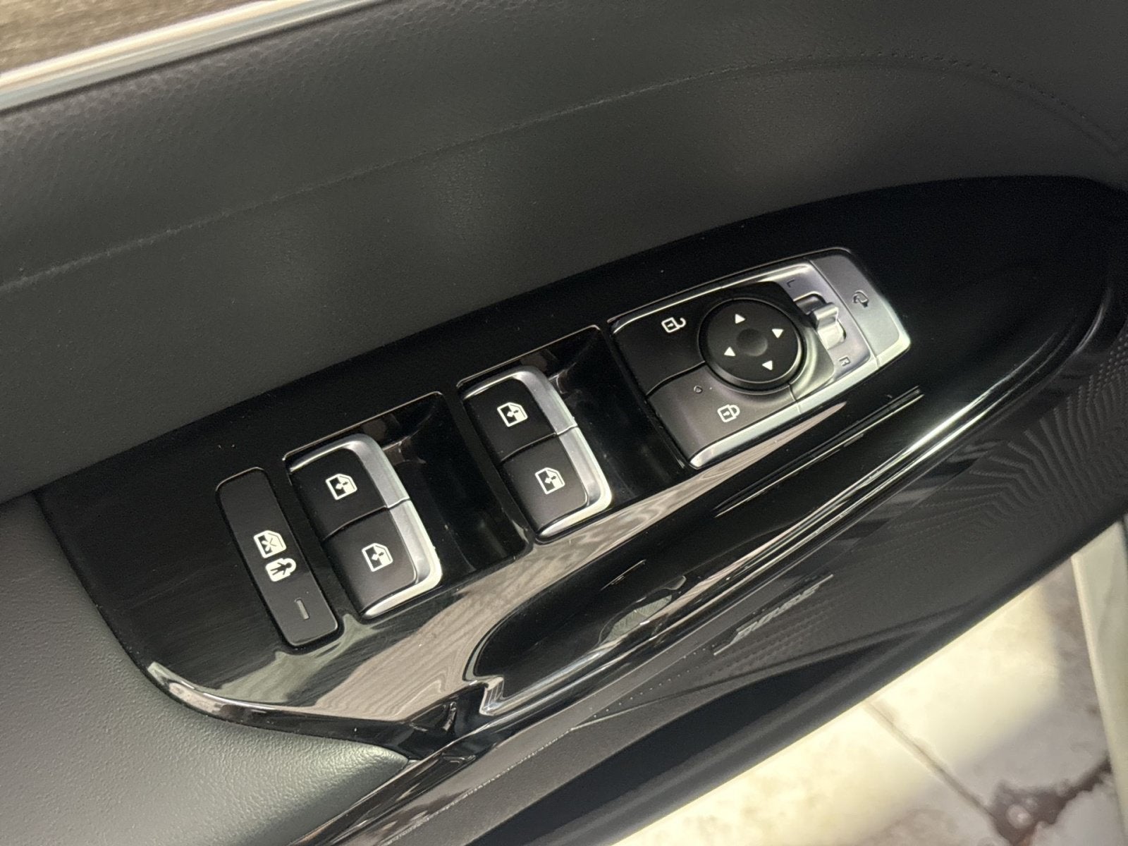 2024 Kia K5 EX