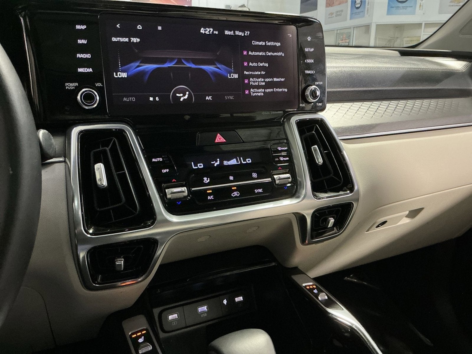 2023 Kia Sorento SX