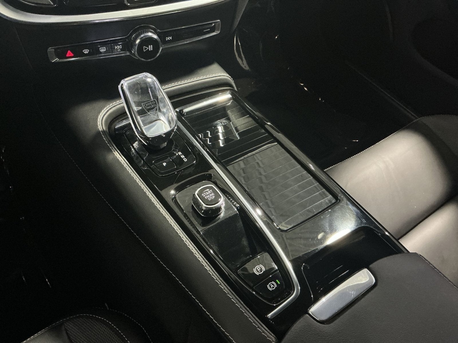 2024 Volvo S60 Recharge Plug-In Hybr Plus Black Edition