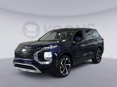 2023 Mitsubishi Outlander SE
