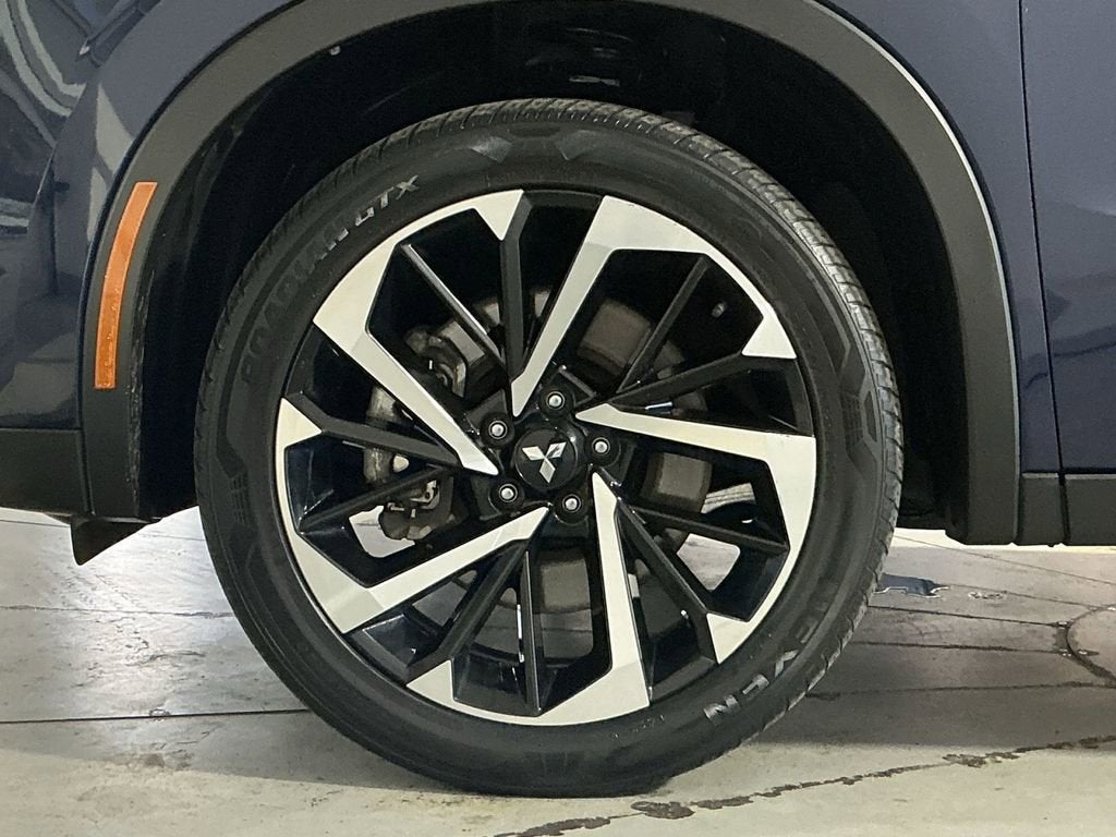 2023 Mitsubishi Outlander SE