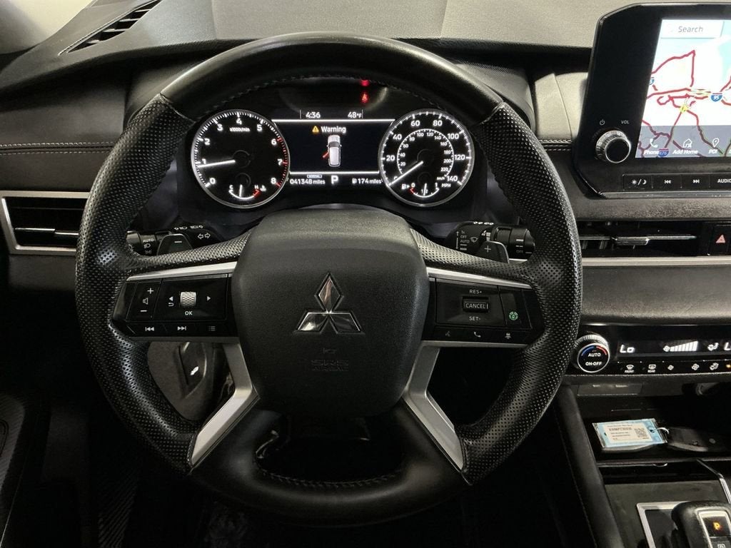 2023 Mitsubishi Outlander SE