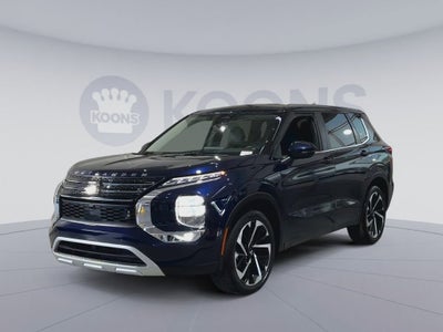 2023 Mitsubishi Outlander SE