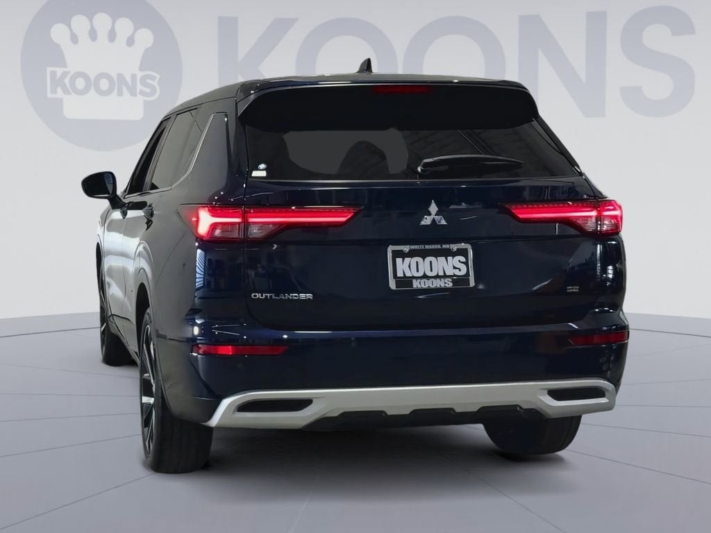 2023 Mitsubishi Outlander SE