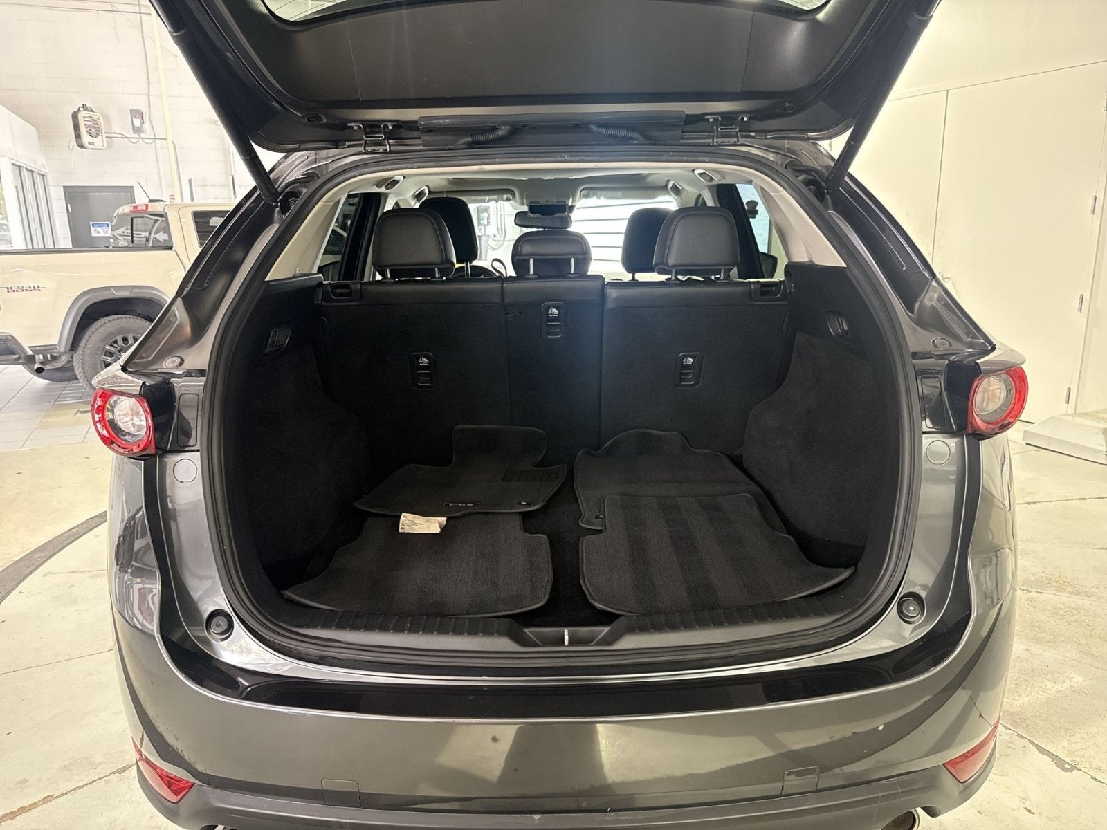 2017 Mazda Mazda CX-5 Grand Select