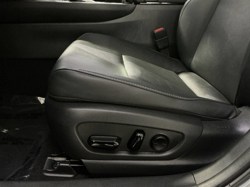 2024 Lexus UX UX 250h Premium