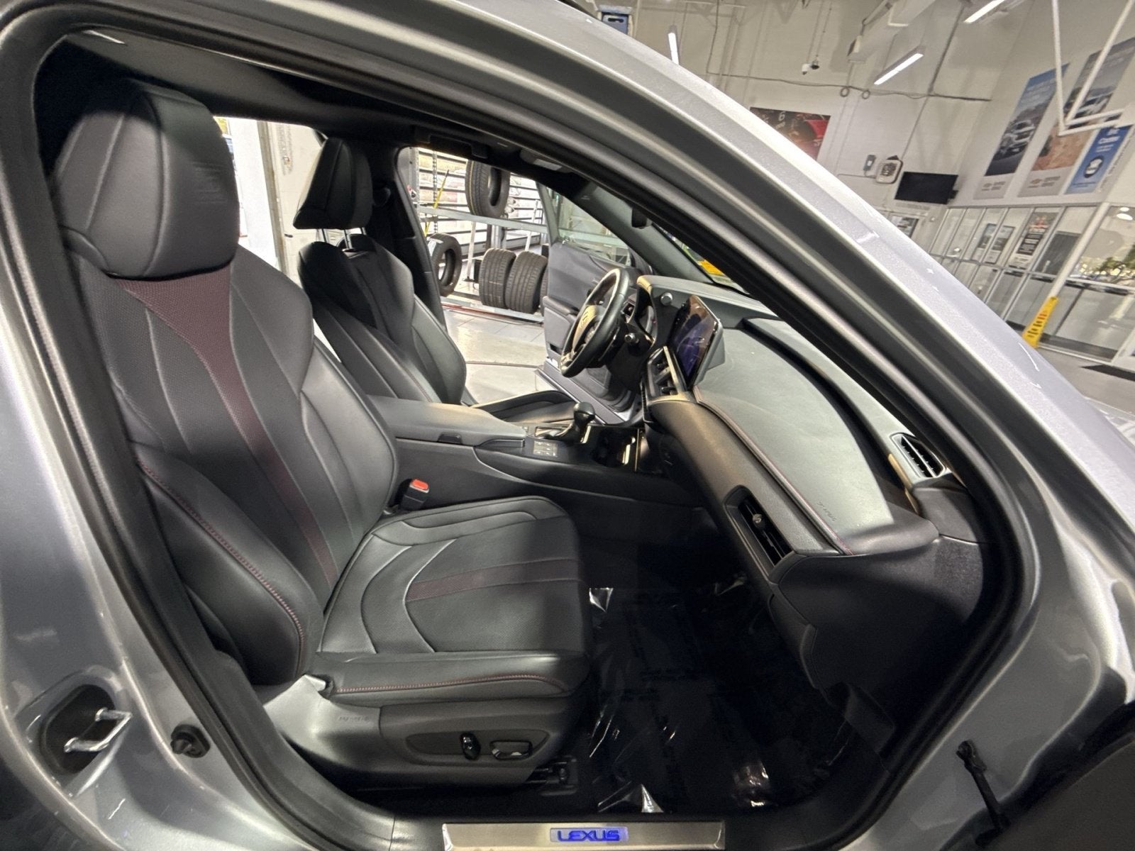 2023 Lexus UX UX 250h F SPORT Handling