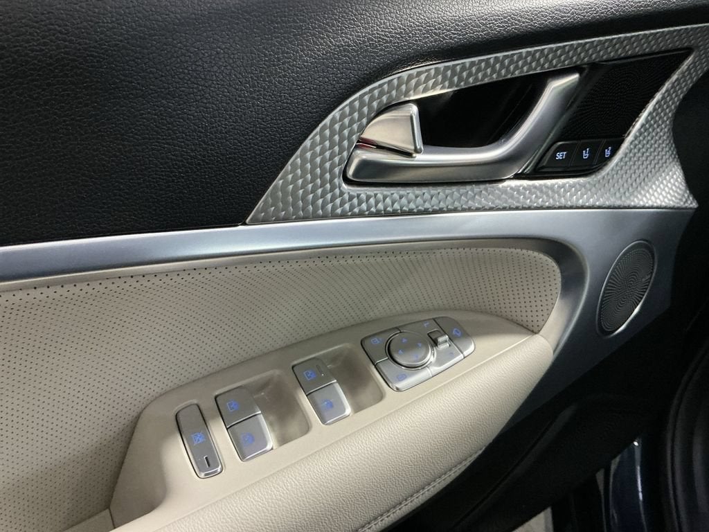 2023 Genesis G70 3.3T