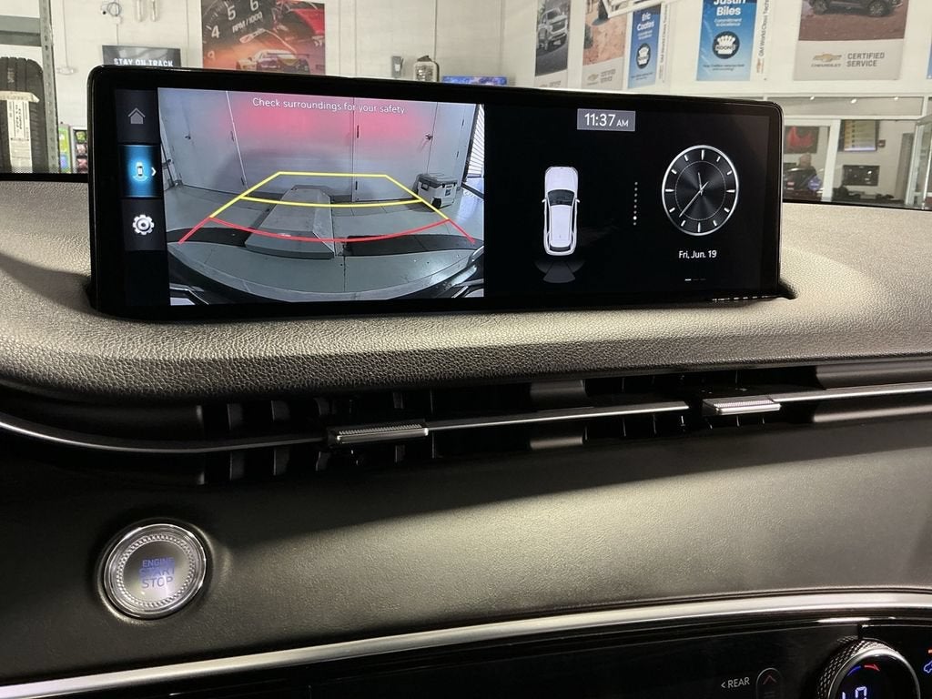 2023 Genesis GV70 2.5T