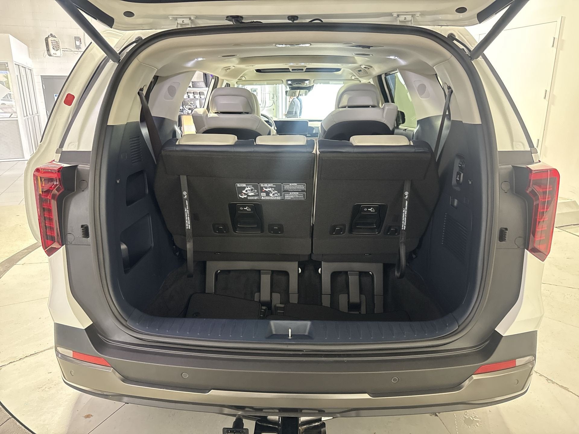 2025 Kia Carnival Hybrid SX Prestige