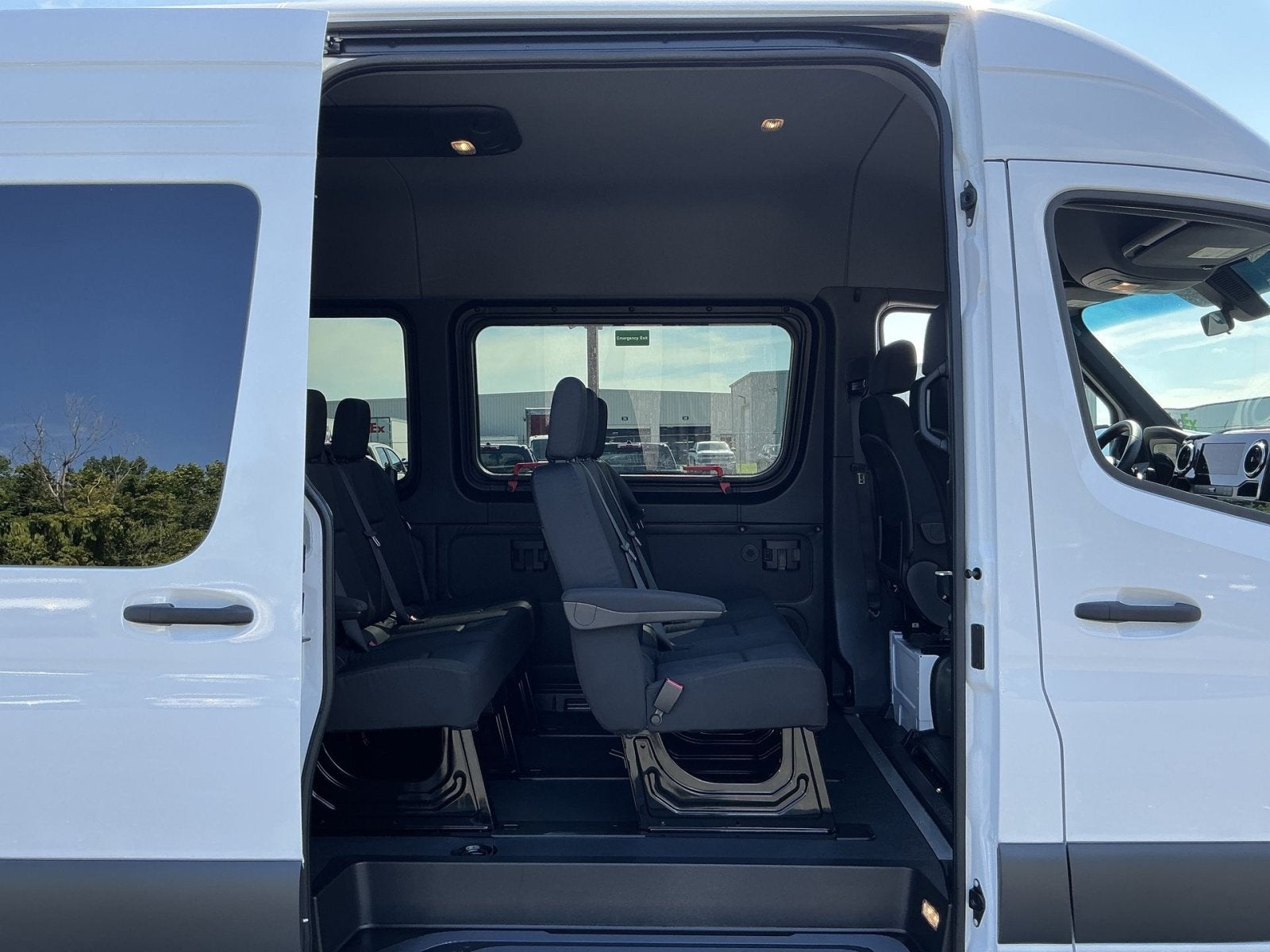 2025 Mercedes-Benz Sprinter Passenger Van 2500 High Roof I4 Diesel 170" RWD