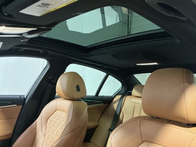 2023 BMW 5 Series 530i xDrive