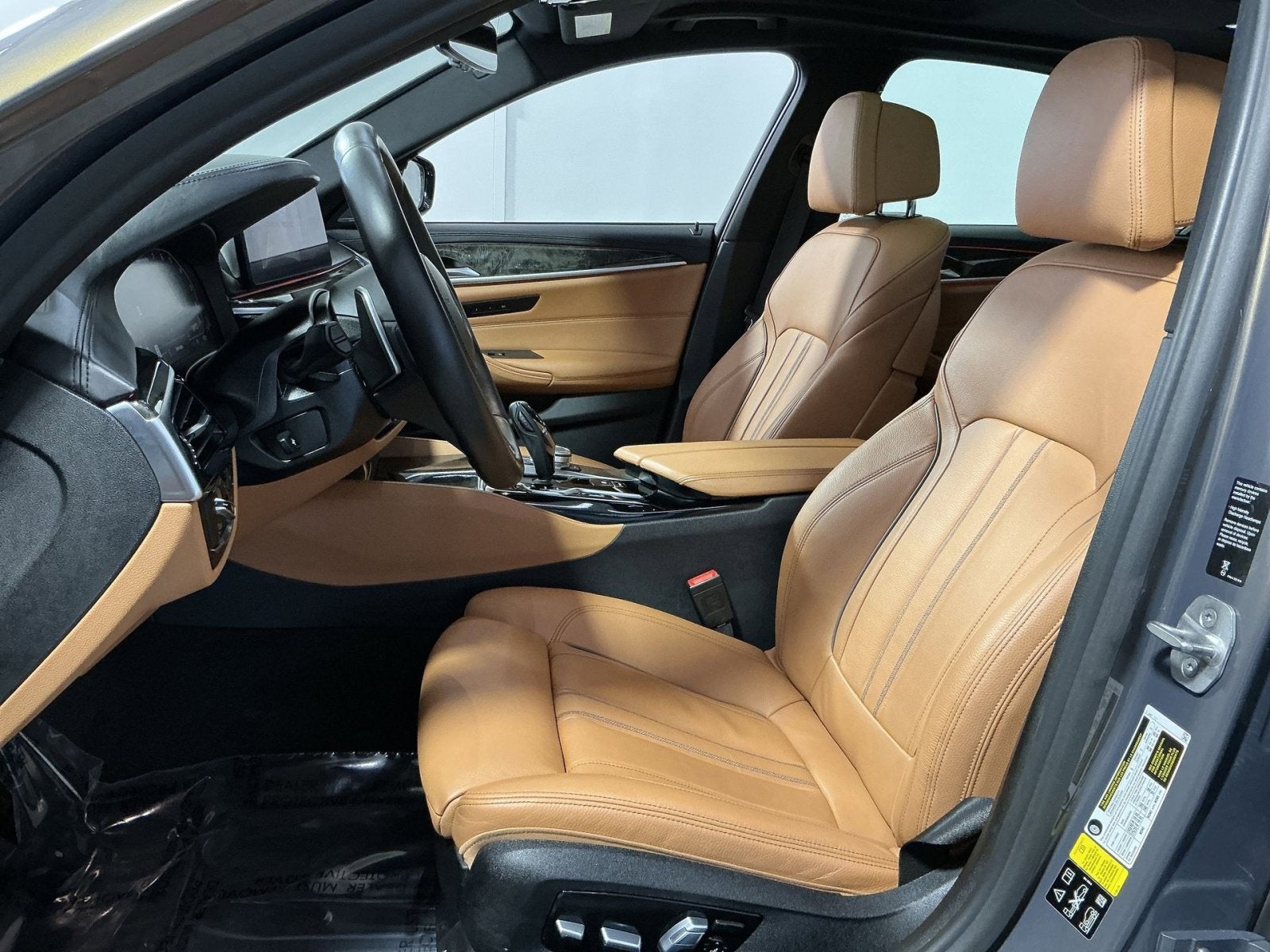 2022 BMW 5 Series M550i xDrive