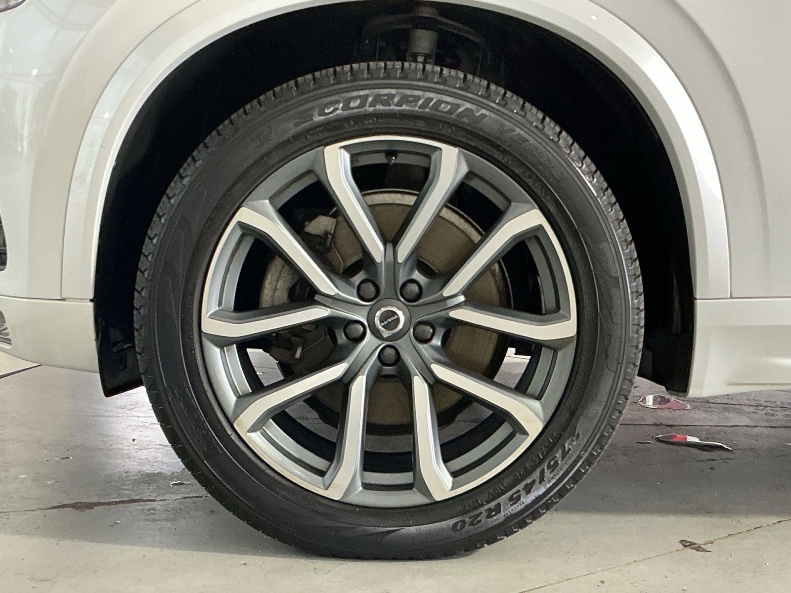 2019 Volvo XC90 Momentum