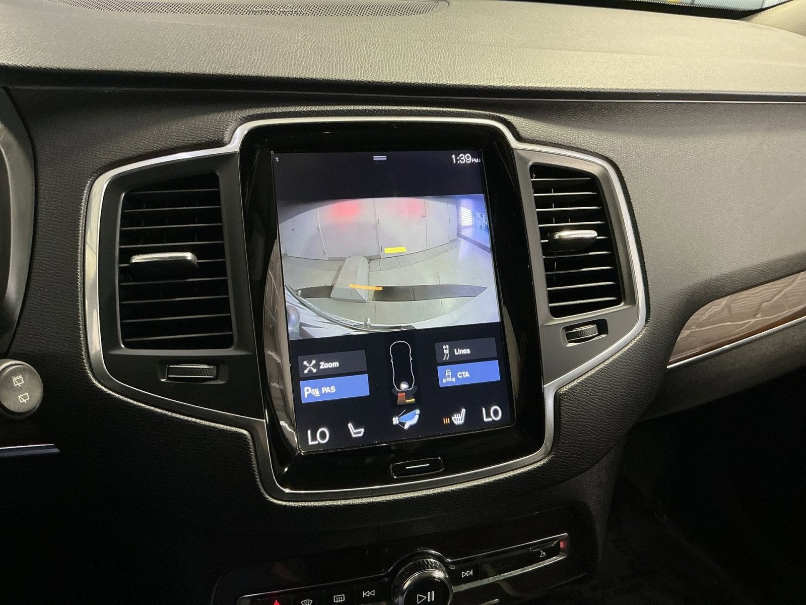 2019 Volvo XC90 Momentum