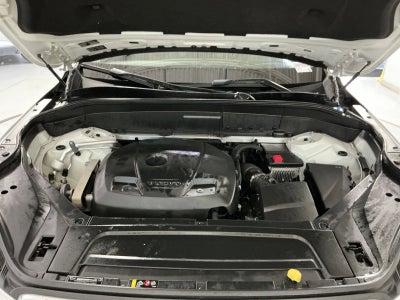 2019 Volvo XC90 Momentum