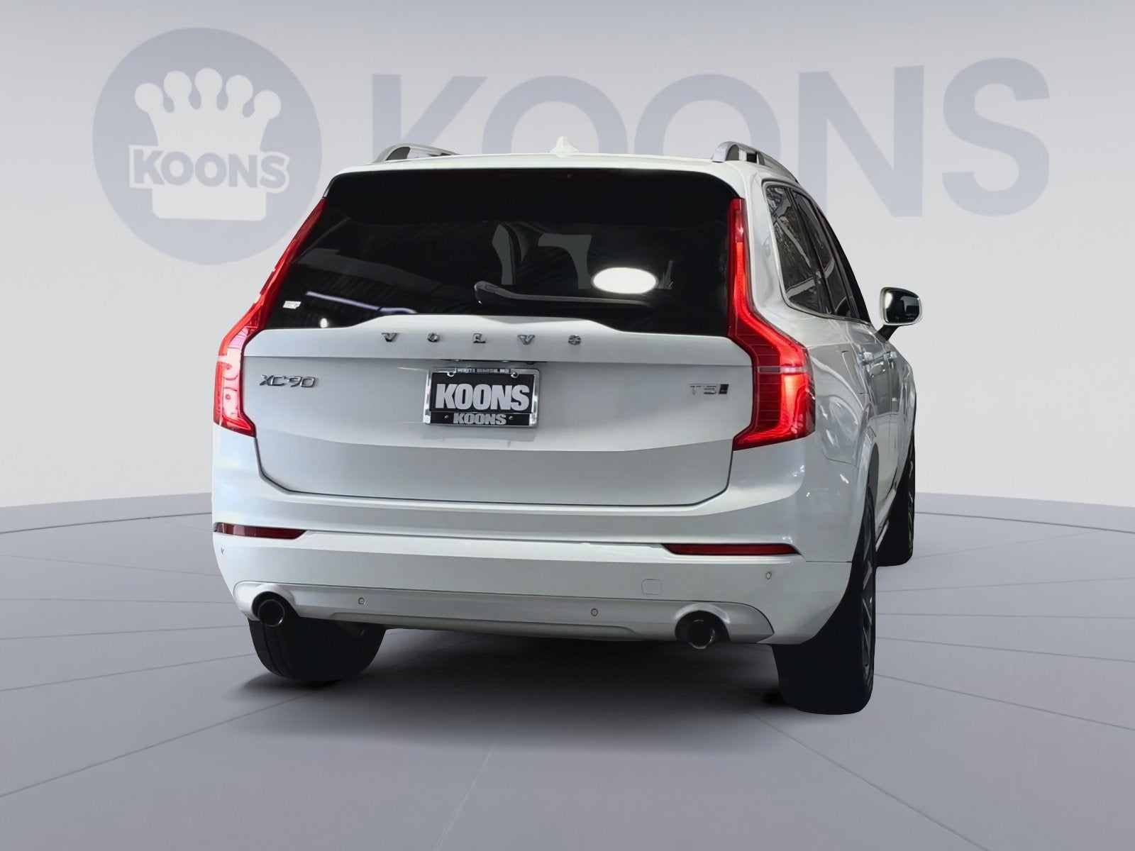 2019 Volvo XC90 Momentum