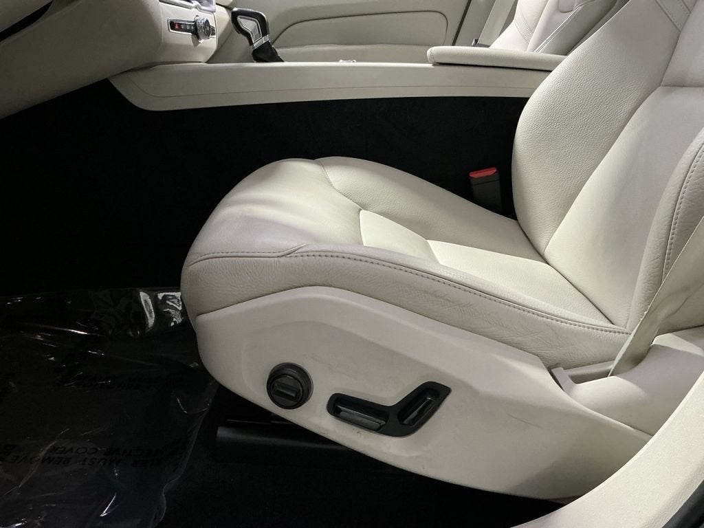 2020 Volvo XC60 Momentum