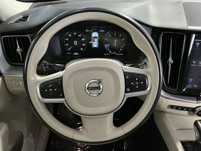 2020 Volvo XC60 Momentum