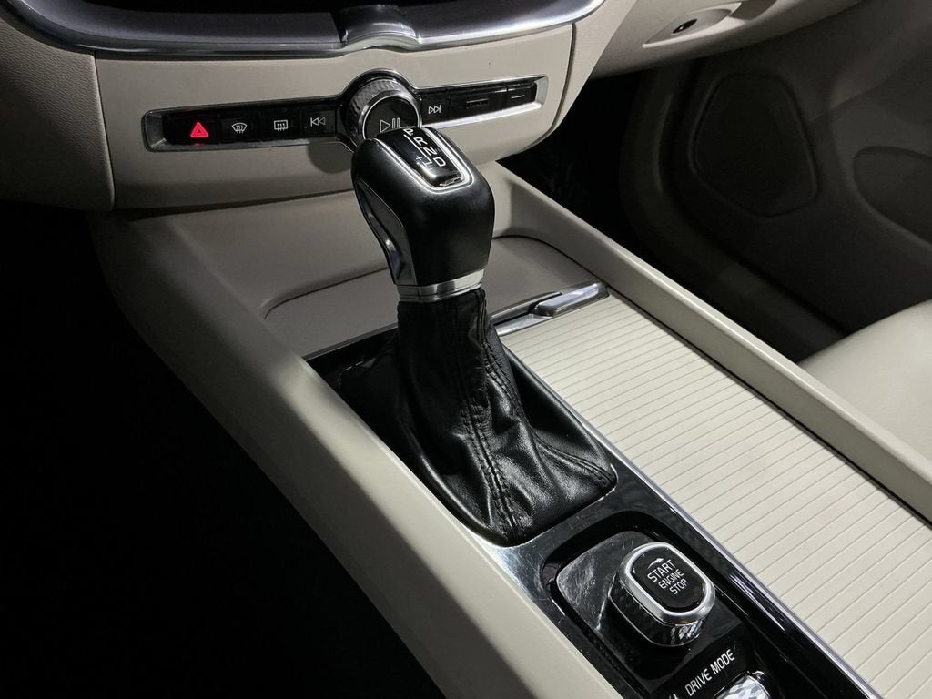 2020 Volvo XC60 Momentum