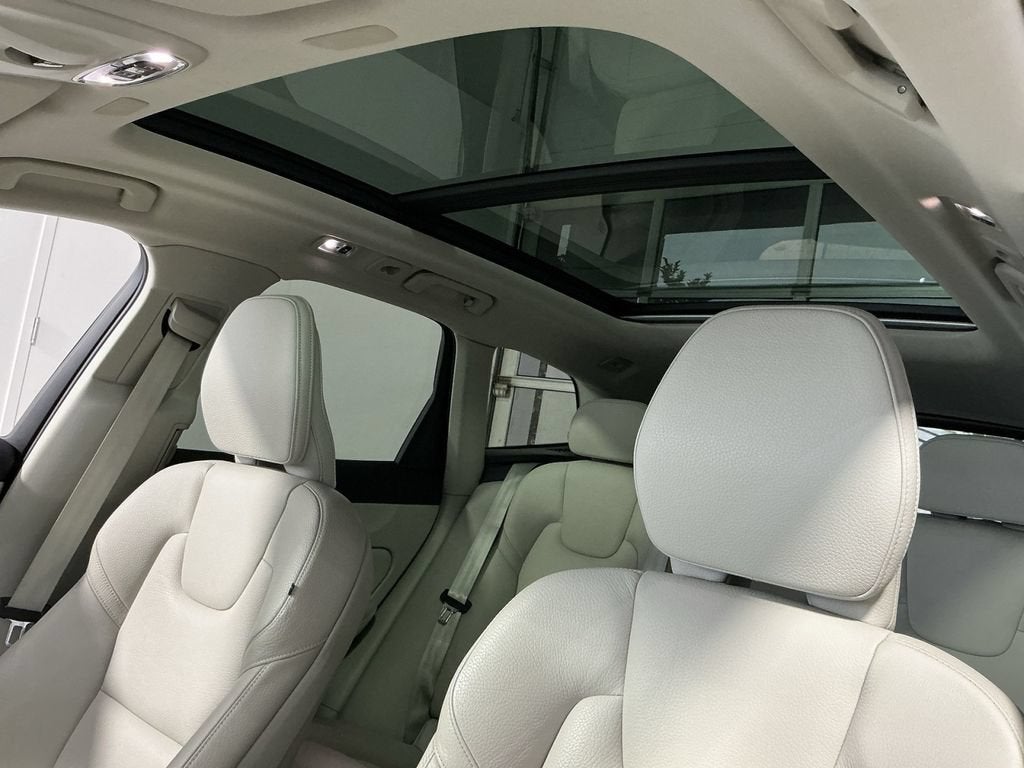 2020 Volvo XC60 Momentum