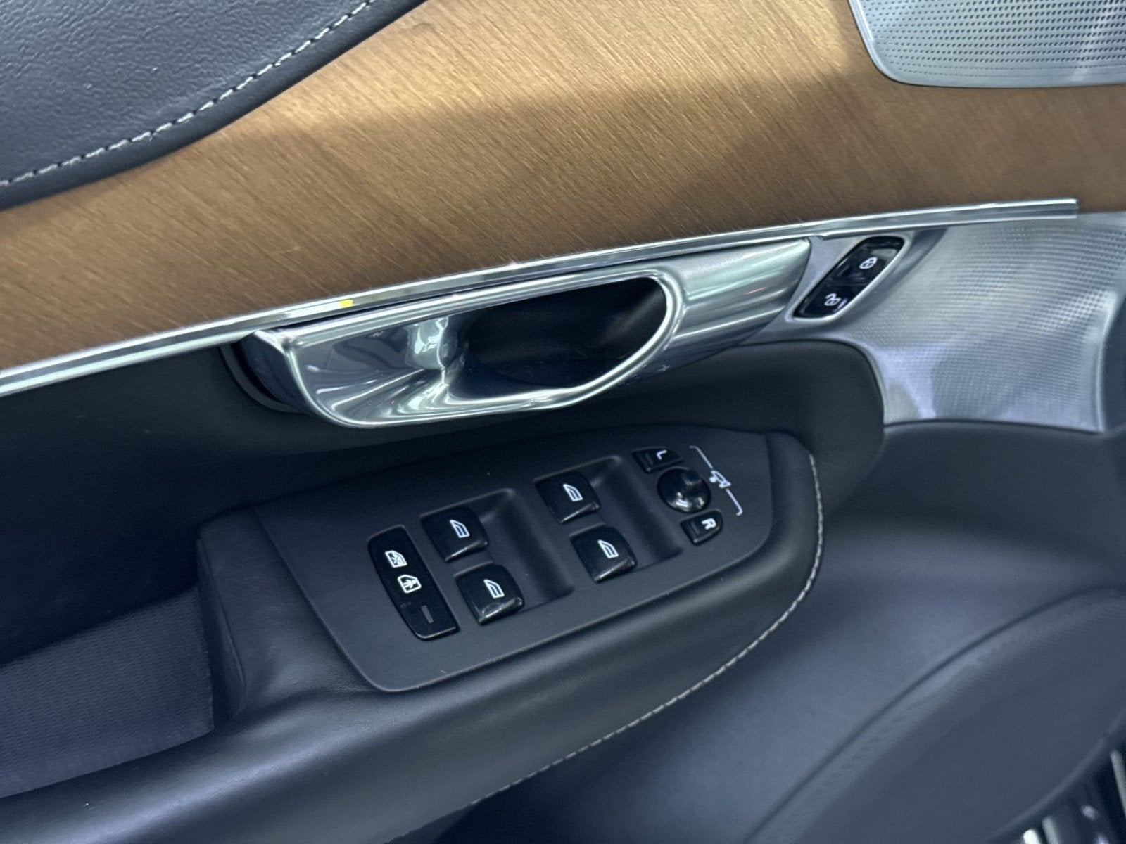 2016 Volvo XC90 T6 Inscription