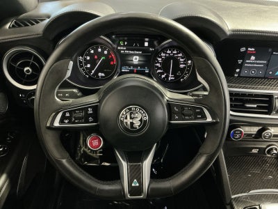 2022 Alfa Romeo Stelvio Quadrifoglio